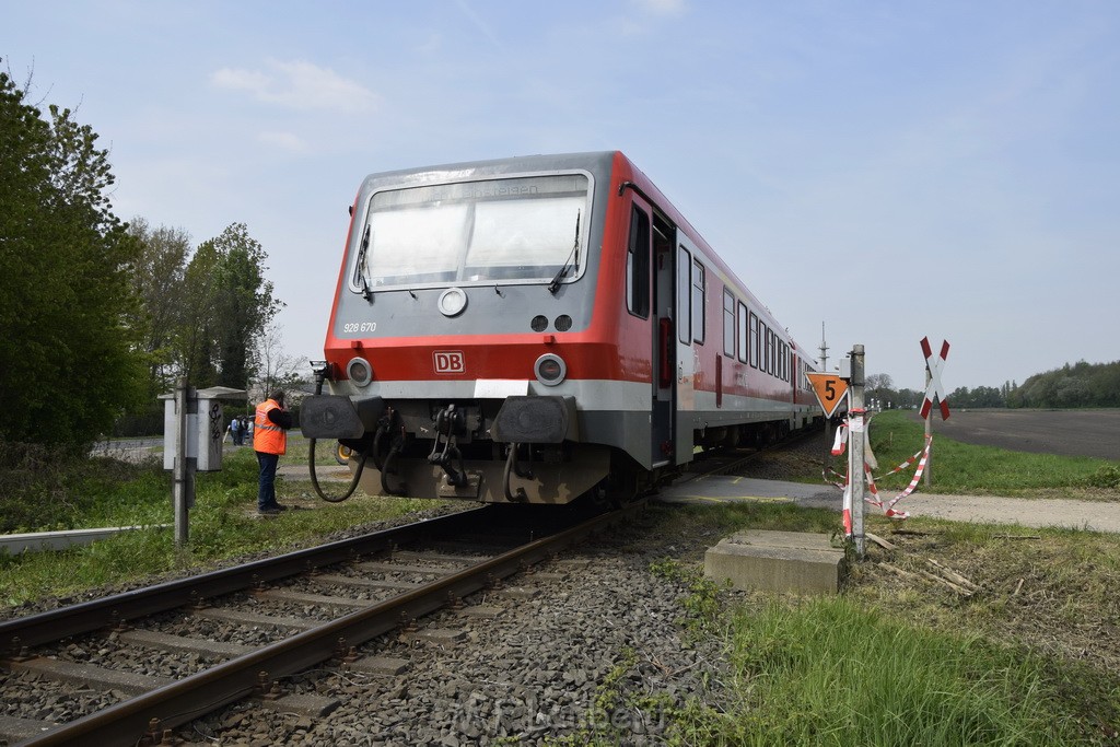 Schwerer VU LKW Zug Bergheim Kenten Koelnerstr P638.JPG - Miklos Laubert